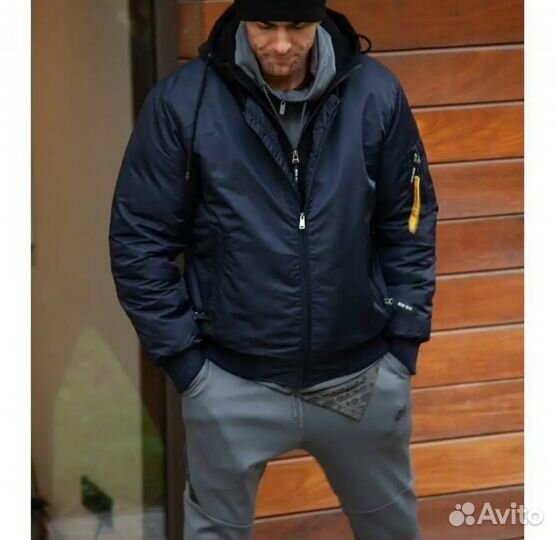 Куртка-бомбер мужская зимняя