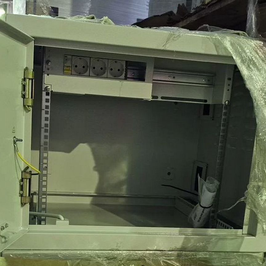 [ШАН-М-2В] Шкаф Телекомуникационный Антивандальный 12u 19'' Шан-М-2в