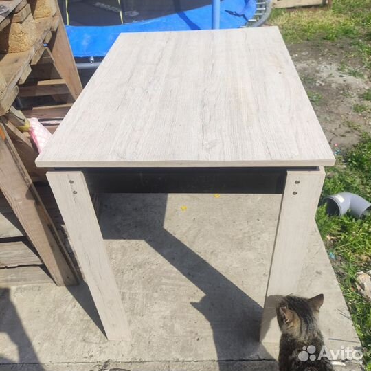 Кухонный стол бу