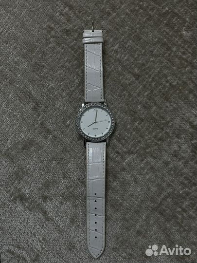Часы наручные женские