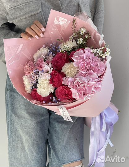 Букет с гортензией