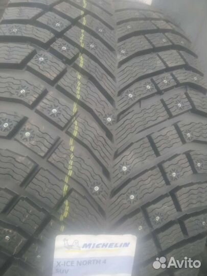Michelin X-Ice North 4 285/45 R21