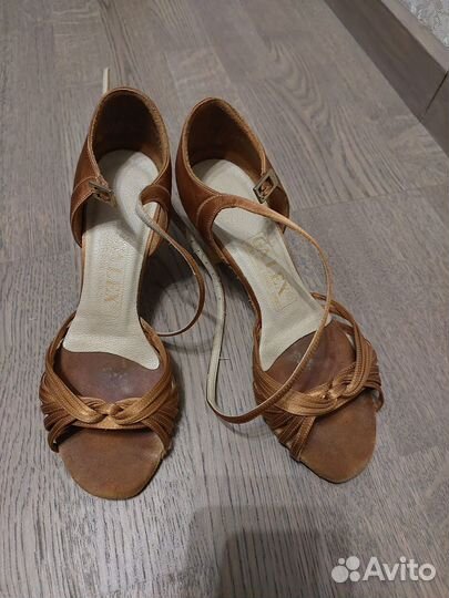 Туфли танцевальные