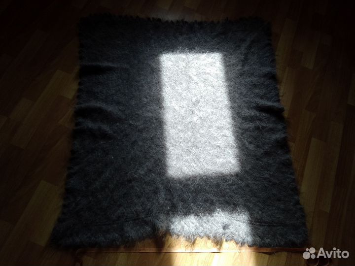 Пуховый платок большой