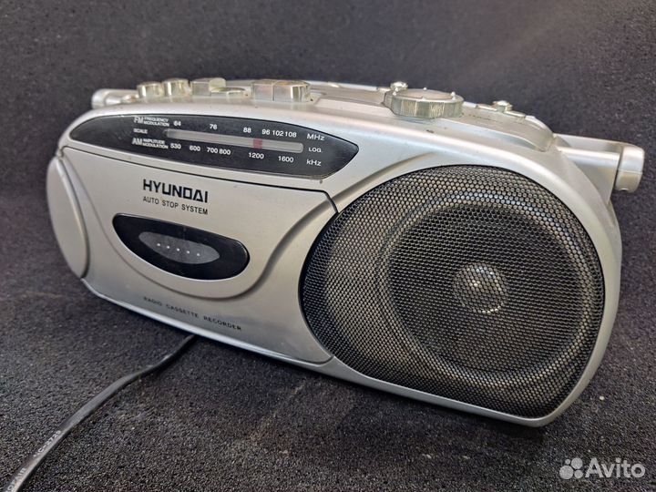 Кассетный магнитофон Hyundai