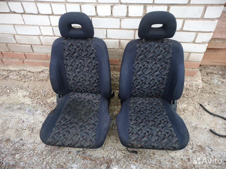 Передние сиденья subaru forester sf 5 задние sg