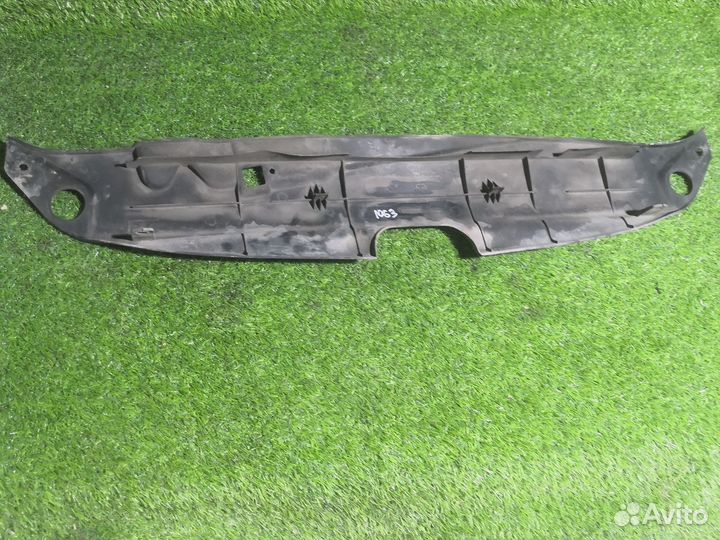 Верхняя панель радиатора Daewoo Nubira 1