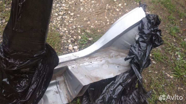 Правый порог кузова Nissan Qashqai J10