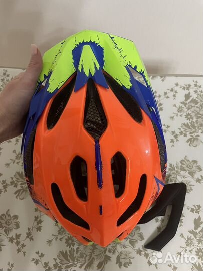 Велошлем cratoni