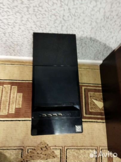 Корпус, материнская плата