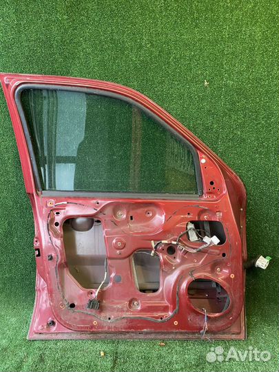 Дверь водительская левая Ford Escape