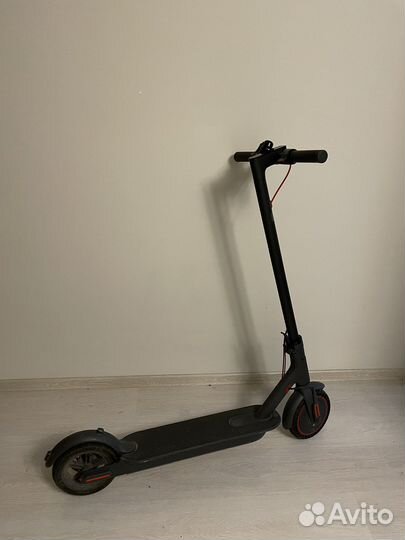 Электро самокат xiaomi M365 PRO