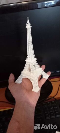 Эйфелева башня