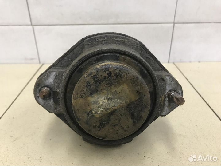 Опора двигателя правая Mohave 2009