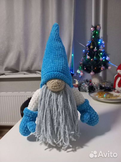 Скандинавский гном вязаный