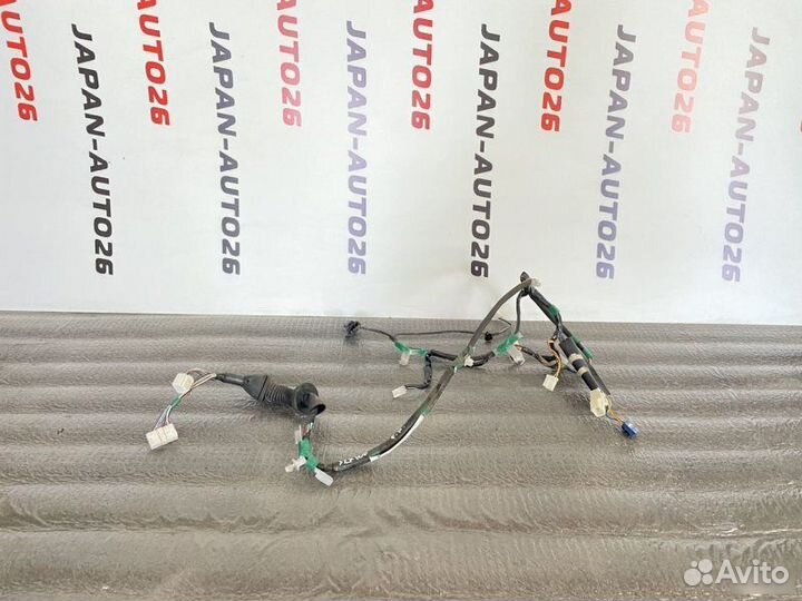 Проводка двери передняя Toyota Chaser JZX100 2.5