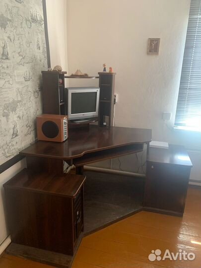 Компьютерный стол