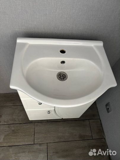 Раковина с тумбой б/у