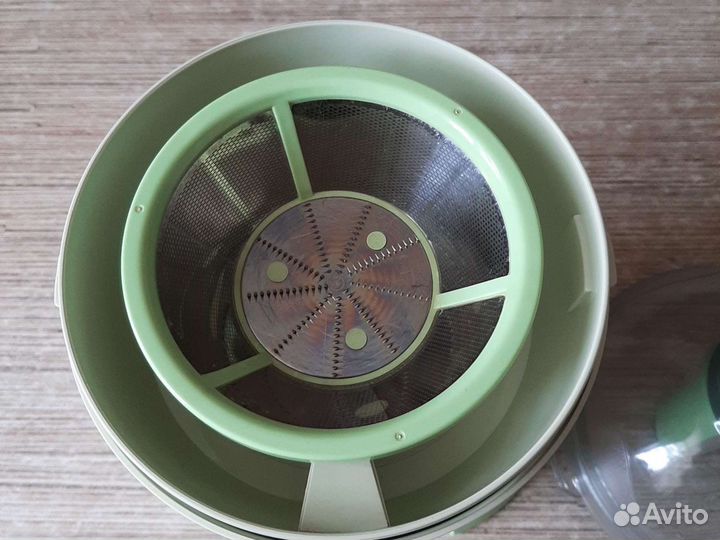 Соковыжималка пресс для цитрусовых