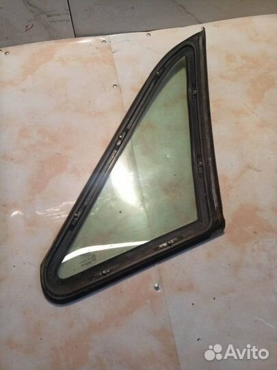 Стекло кузовное заднее левое Volkswagen Passat B3