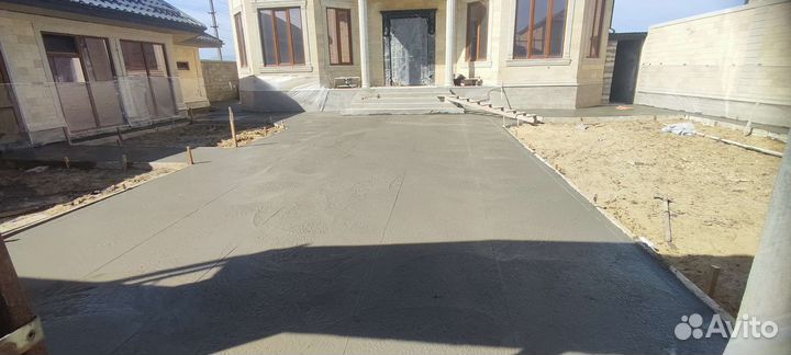 Наливные полы стяжка комнат дворов