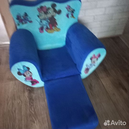 Детское кресло