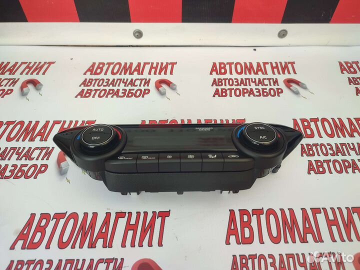 Блок управления печкой Киа Церато 4 BD 18-н.в