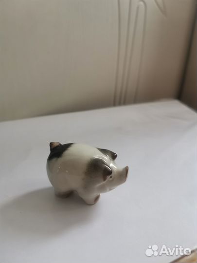 Статуэтки фарфоровые