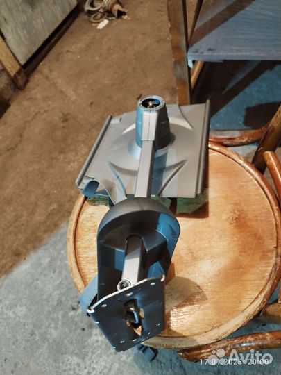 Кронштейн для телевизора поворотный