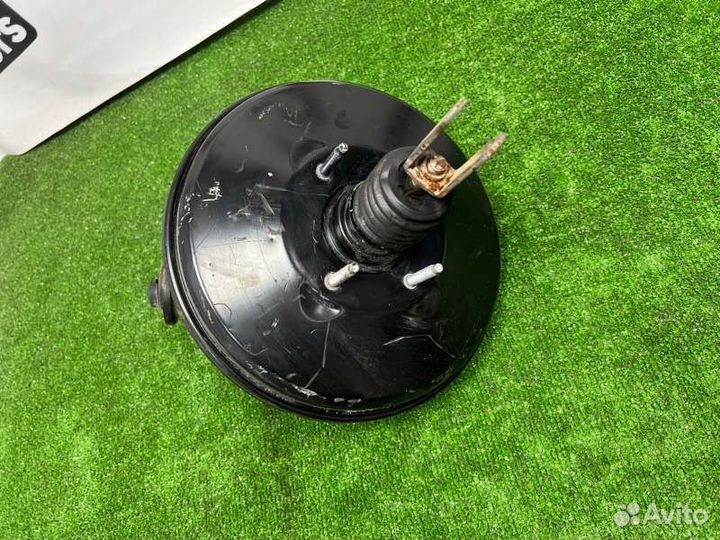 Главный тормозной цилиндр Lexus Is250