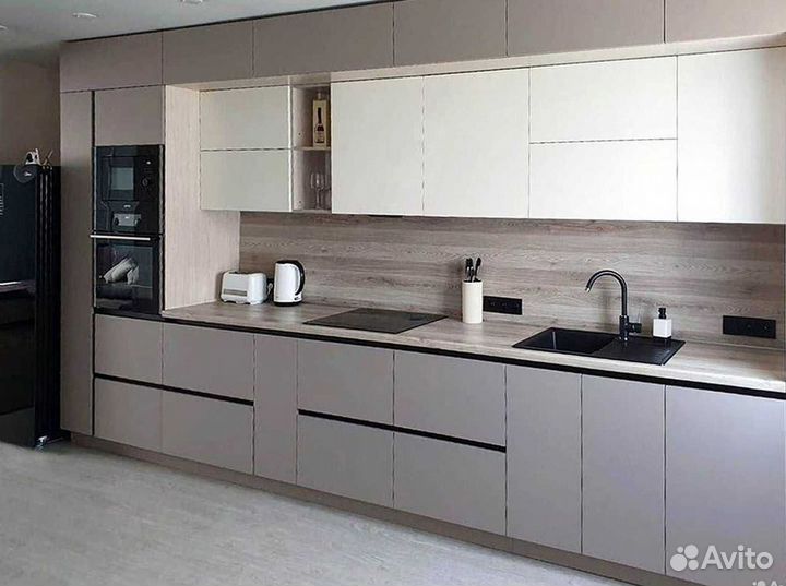 Кухонный гарнитур в стиле хай тек