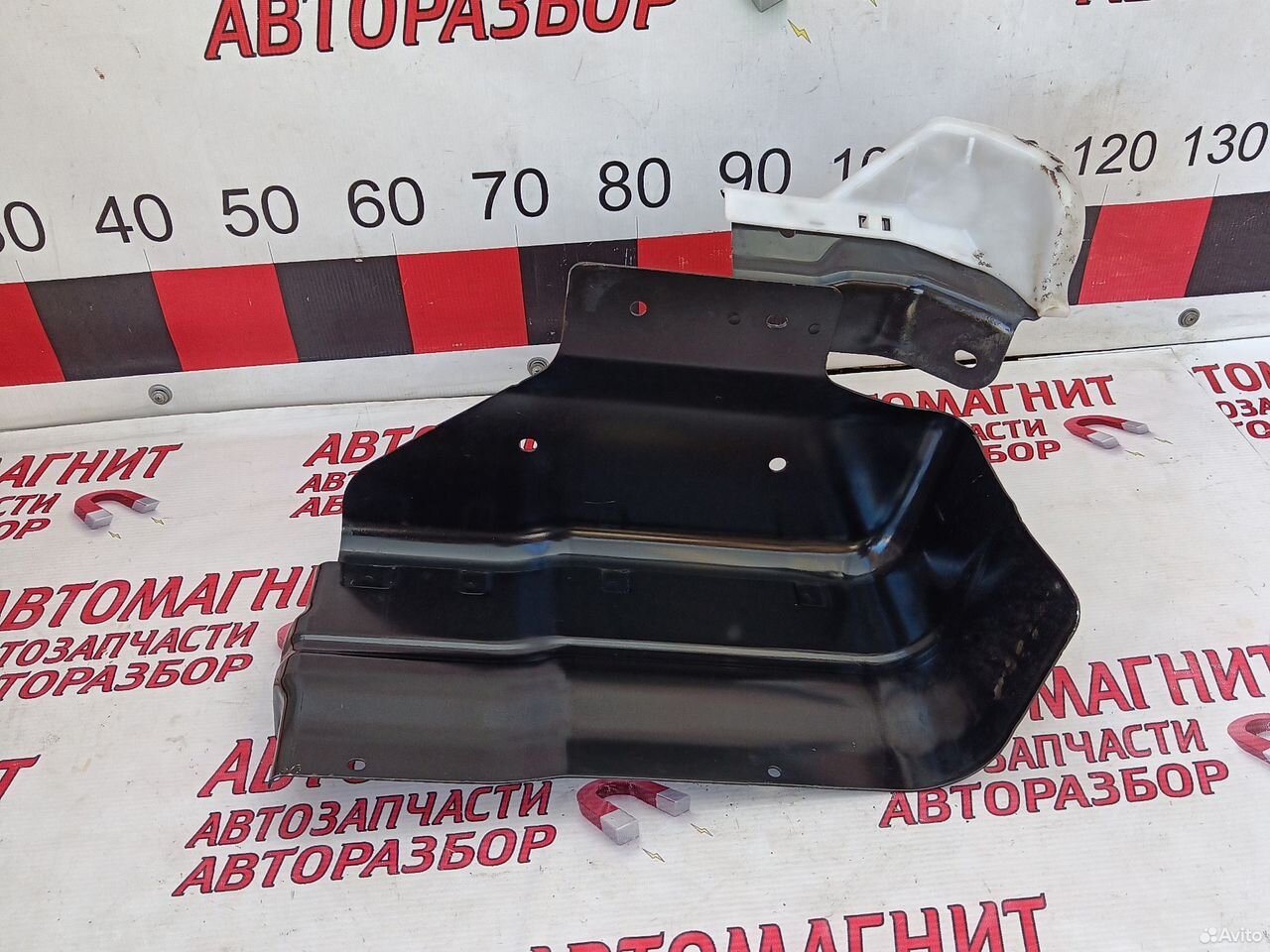 Защита бензобака Инфинити QX80 Z62