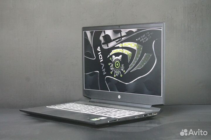 Ноутбук HP 16.1