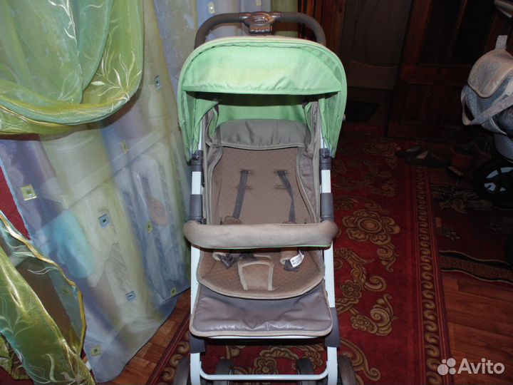 Прогулочная коляска