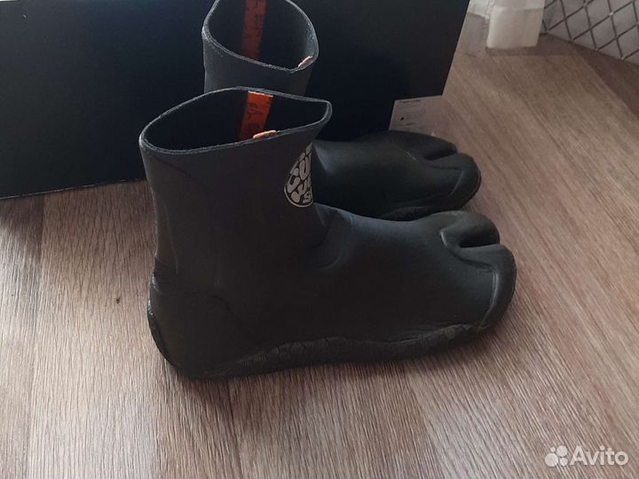 Гидрокостюм и гидрообувь Rip Curl новые