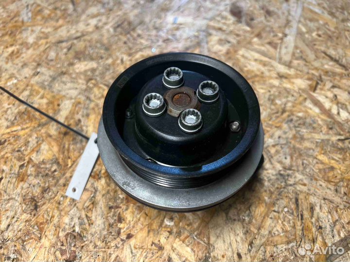 Помпа Volkswagen I (2005—2009) 03C 880 727 D