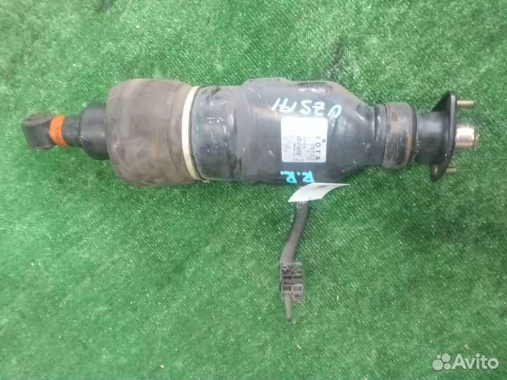 Стойка toyota crown majesta UZS171 1UZ-FE 2WD пневмо контрактная