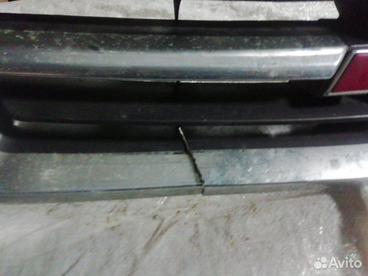 Решетка радиатора передняя Mitsubishi Pajero