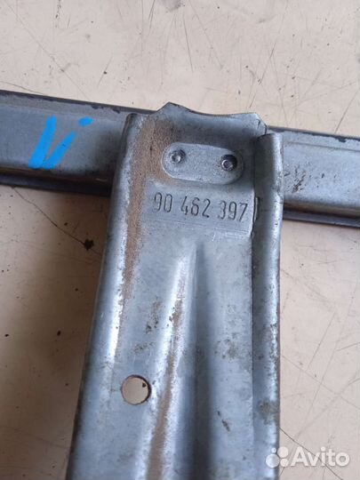 Стеклоподъёмник задний левый Opel Vectra A Опель