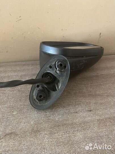 Зеркало правое Mitsubishi Carisma электро