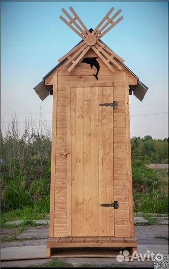 Уличный туалет деревянный BLU784