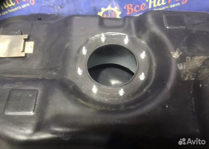 Бак топливный бензобак Hyundai Getz