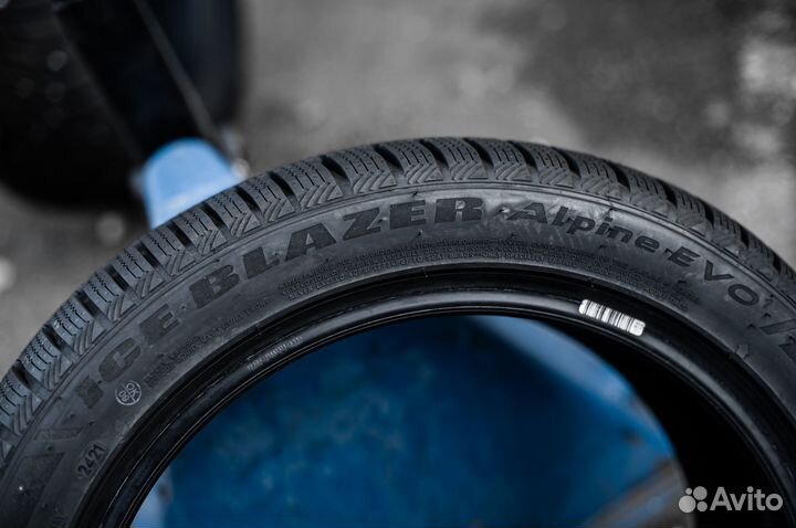 Sailun Ice Blazer Alpine Evo 215/70 R16 100H