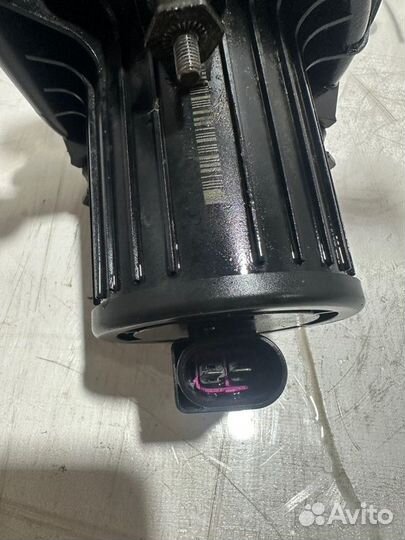 Абсорбер топливных паров Volkswagen Touareg 7L 3.2