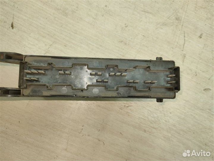 Блок индикации неисправности ламп Mercedes C W202