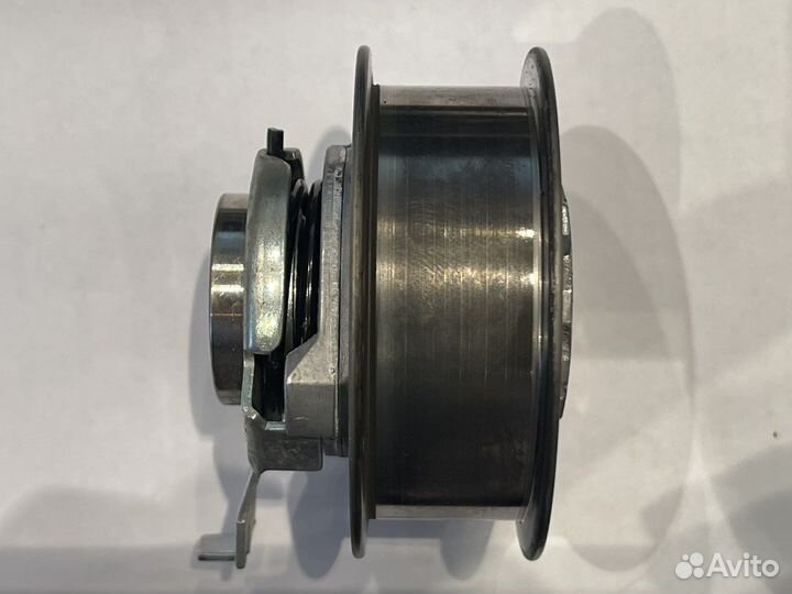 Натяжной ролик грм 04E109479A