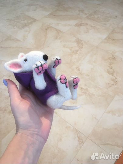 Игрушка собака из шерсти