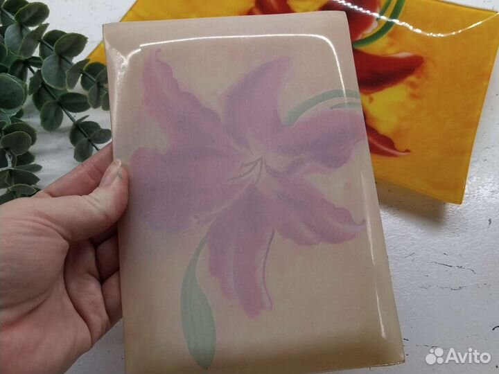 Тарелки для сервировки 2 шт новые Лилии