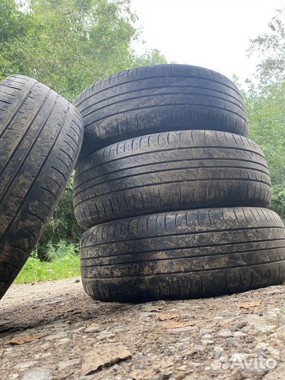 Nexen Classe Premiere 672A 215/65 R16 98H