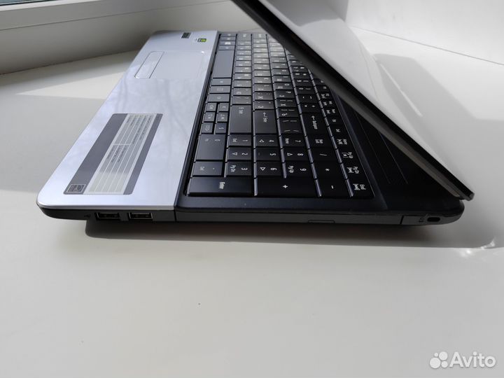 Acer / i7-3610QM / GT 620M /SSD 256GB